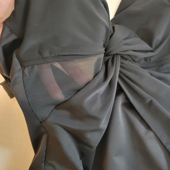 Miraclesuit Pandora One Piece Swimsuit 8 (READ) Black Slimming Mesh Twist Front - Picture 6 of 10